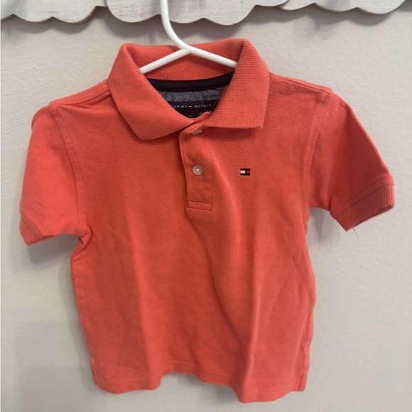 Tommy Hilfiger 2T polo in great condition (only used/washed couple of times) - Picture 1 of 2